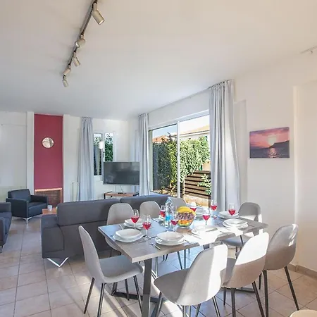 Ayia Triada, Beautiful 5bdr With Pool, Close To Beaches
